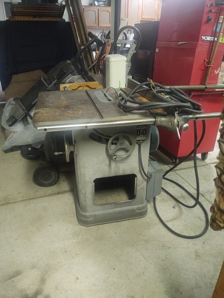 1951 Vintage Delta Unisaw - Image 3 of 4