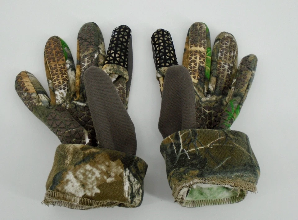 Under Armour UA Early Season ColdGear® Forest Camo Fleece Gloves Mens Small - Image 4 of 4
