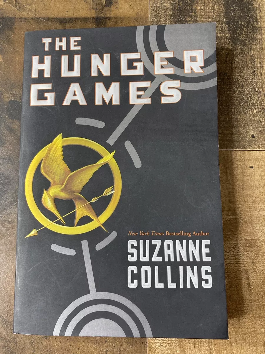 The Hunger Games by Suzanne Collins - ISBN: 9781407153339 (Scholastic)