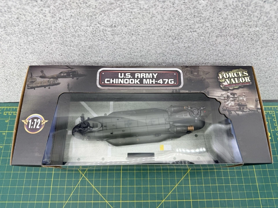 Forces Of Valor 1:72 821005E Boeing Chinook US Army 160th SOAR Night Stalkers - Image 4 of 4