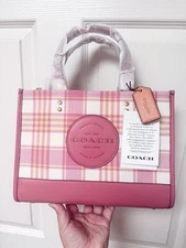 NWT Coach Dempsey Carryall tote With Garden Plaid Print And Coach Patch C8201