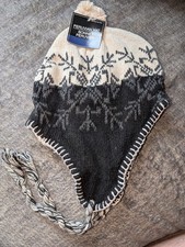 PERUVIAN HAT CHULLO POM POM FLEECE LINED BEANIE ONE SIZE Black WHITE Snowflake