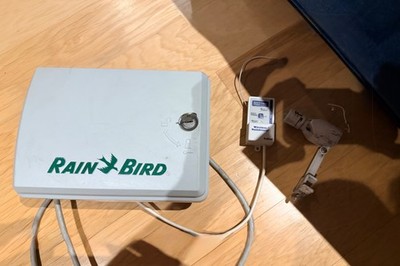 Rain Bird ESP-ME 4-zone WITH KEY with included irritrol rs-1000 rain sensor