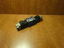 Bosch 0 810 090 121 hydraulic valve