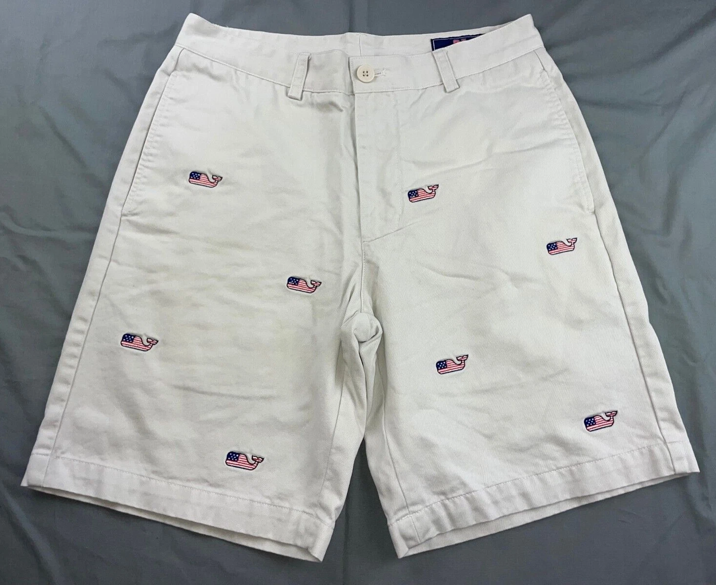 Vineyard Vines Cotton Twill Chino Shorts. USA Flag Whale Logos. Size 30, MINT!!