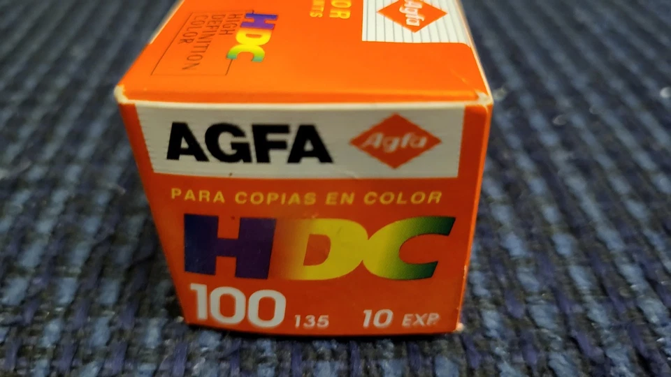 Agfa AGFACOLOR HDC 100 Film For Color Images 135-36 Expired September 1998 - Image 3 of 4