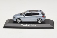 Vauxhall Astra H Sedan Light Blue Metallic Minichamps 1:43 | ASTRA007