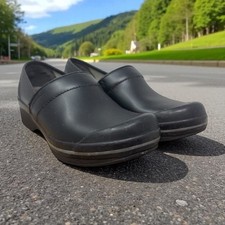 Dansko Volley Women's 41  Slip Resistant Black Clog Professional Work Chef Shoes