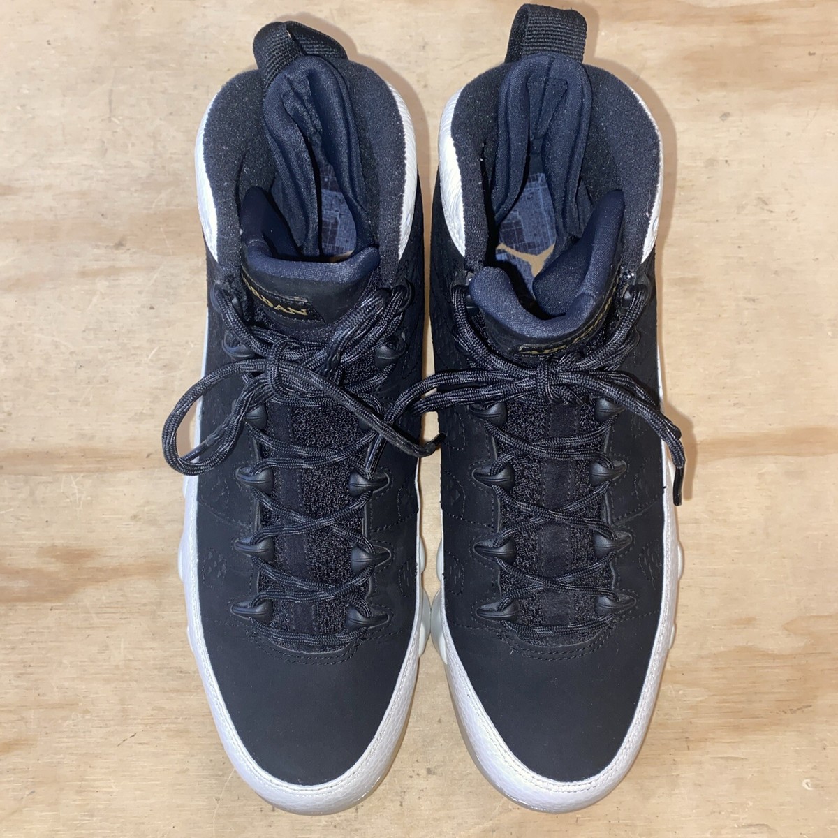 1126) Nike Air Jordan 9 IX Retro City of Flight Black/White 302370