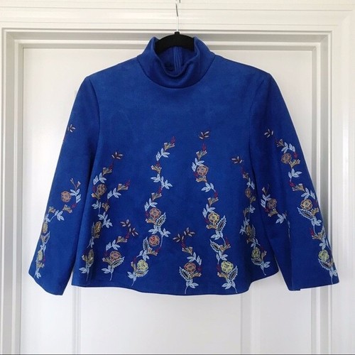 Zara Blue Faux Suede Floral Embroidered Blouse - 第 1/6 張圖片