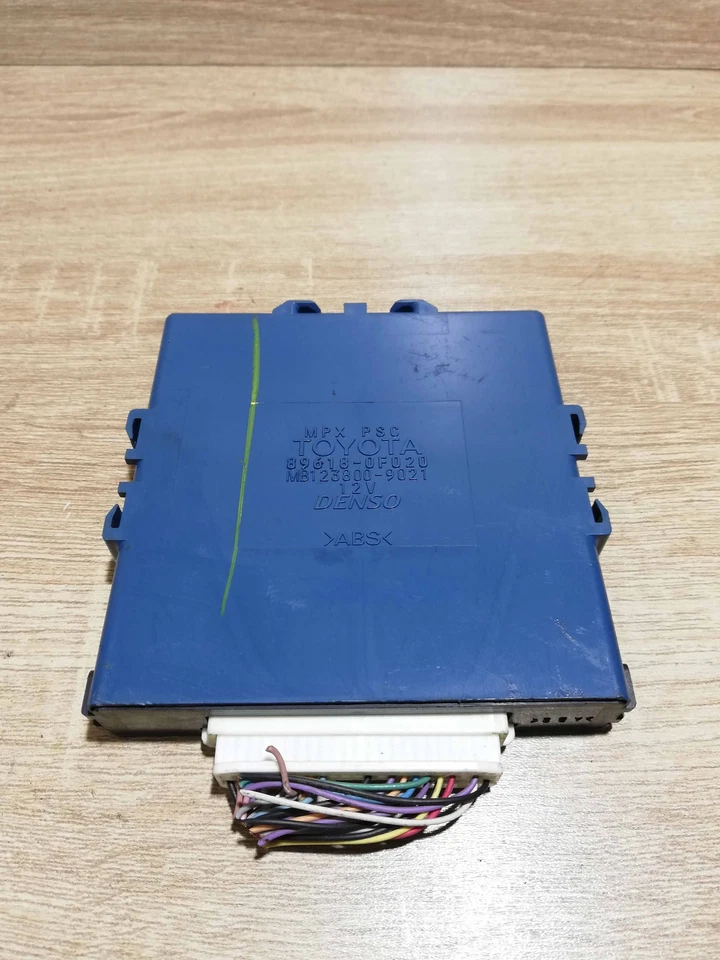 Toyota Corolla Verso 89618 0F020 MB123800 9021 Ignition Switch Lock Control Modu - Image 3 of 3