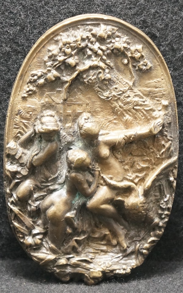XD19114 AWESOME VINTAGE 1970s **NUDE WOMEN** ARTWORK MENS BRASS OVAL BELT BUCKLE