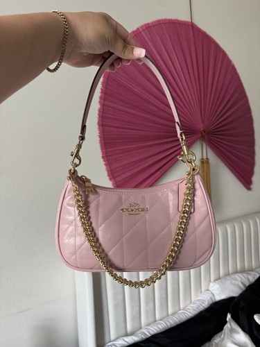 Coach Pink Quilted Teri Shoulder Bag Zip Closure Gold Chain Strap