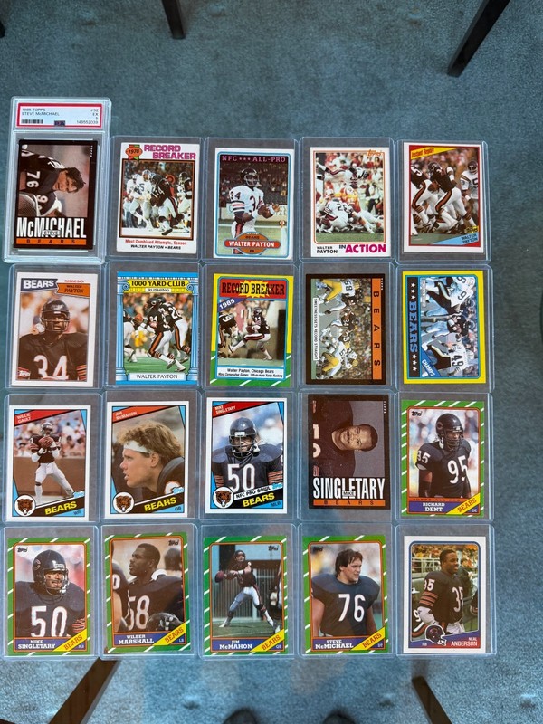 Chicago Bears  greats 20 card lot,Lots of Paytons,Mcmichael PSA graded rookie