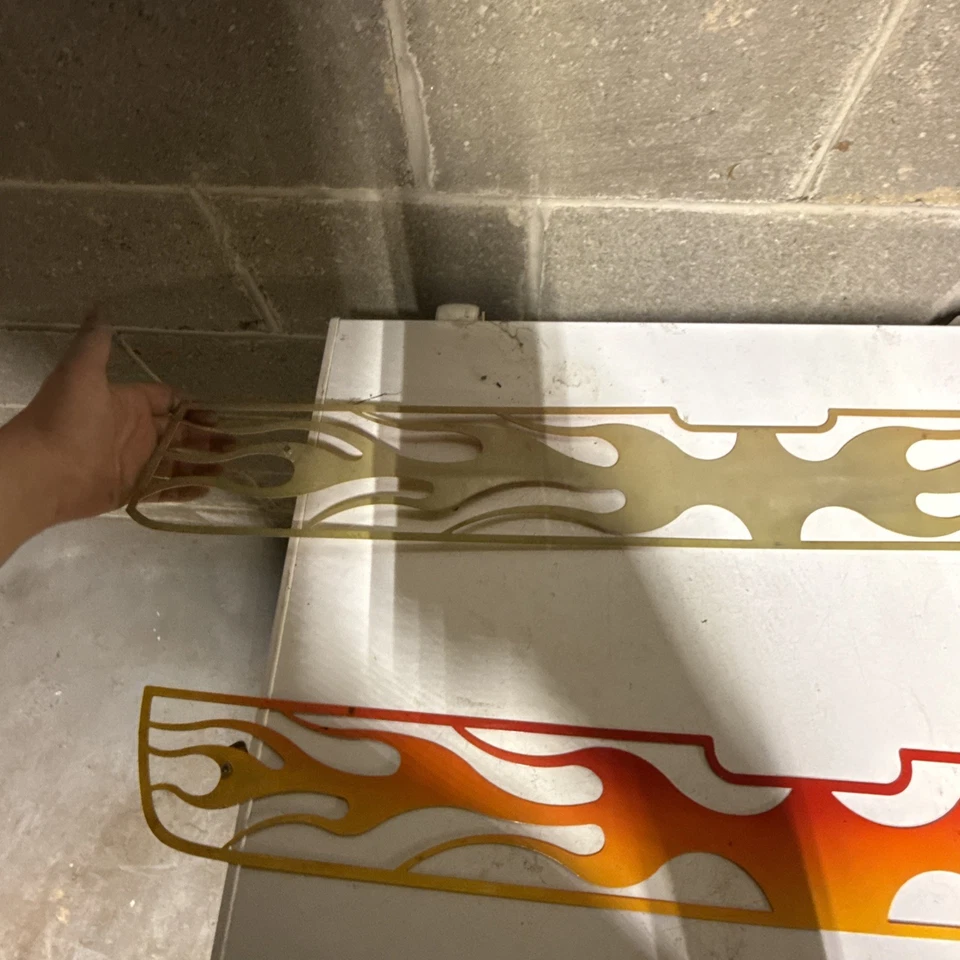 Insertos para parrilla ojo de gato Chevy Silverado Foto 2 de 3