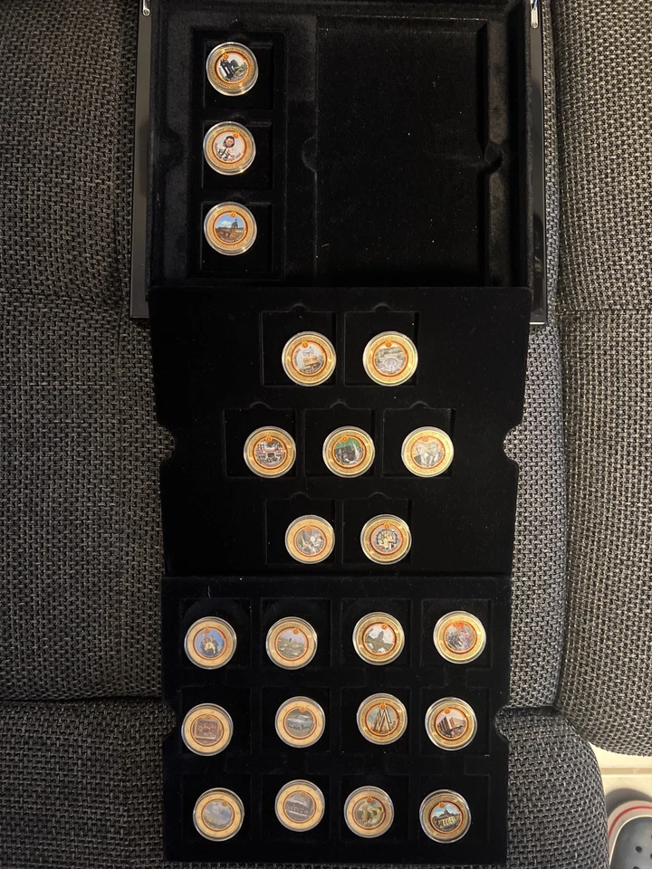 Medaillenset Die Geschichte der DDR - 22 Medaillen je 33 mm in schicker Kassette - Bild 2 von 4