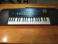 37 Key Electronic Keyboard Battery Or 9 charger Not Included