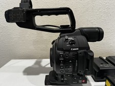 Canon C100 Mark II /with custom Pelican Case