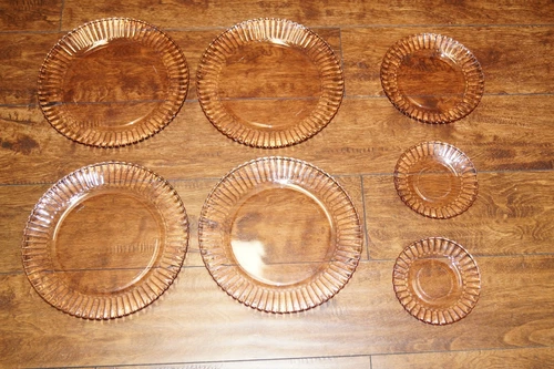 VINTAGE FORTECRISA DEPRESSION PINK SWIRL PLATES LOT OF 7 MEXICO
