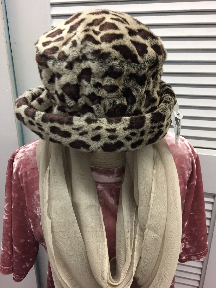 Parkhurst Leopard Print Faux Fur Bucket Hat Tyler Lambert FURRY BUCKET HAT LEOPARD – Fashion Bomb Daily Shop main image 4