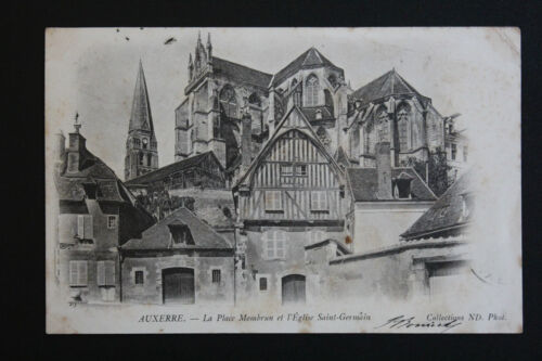 CPA carte postale ancienne AUXERRE - La Place Monbrun et l'Eglise Saint-Germain - Photo 1/1