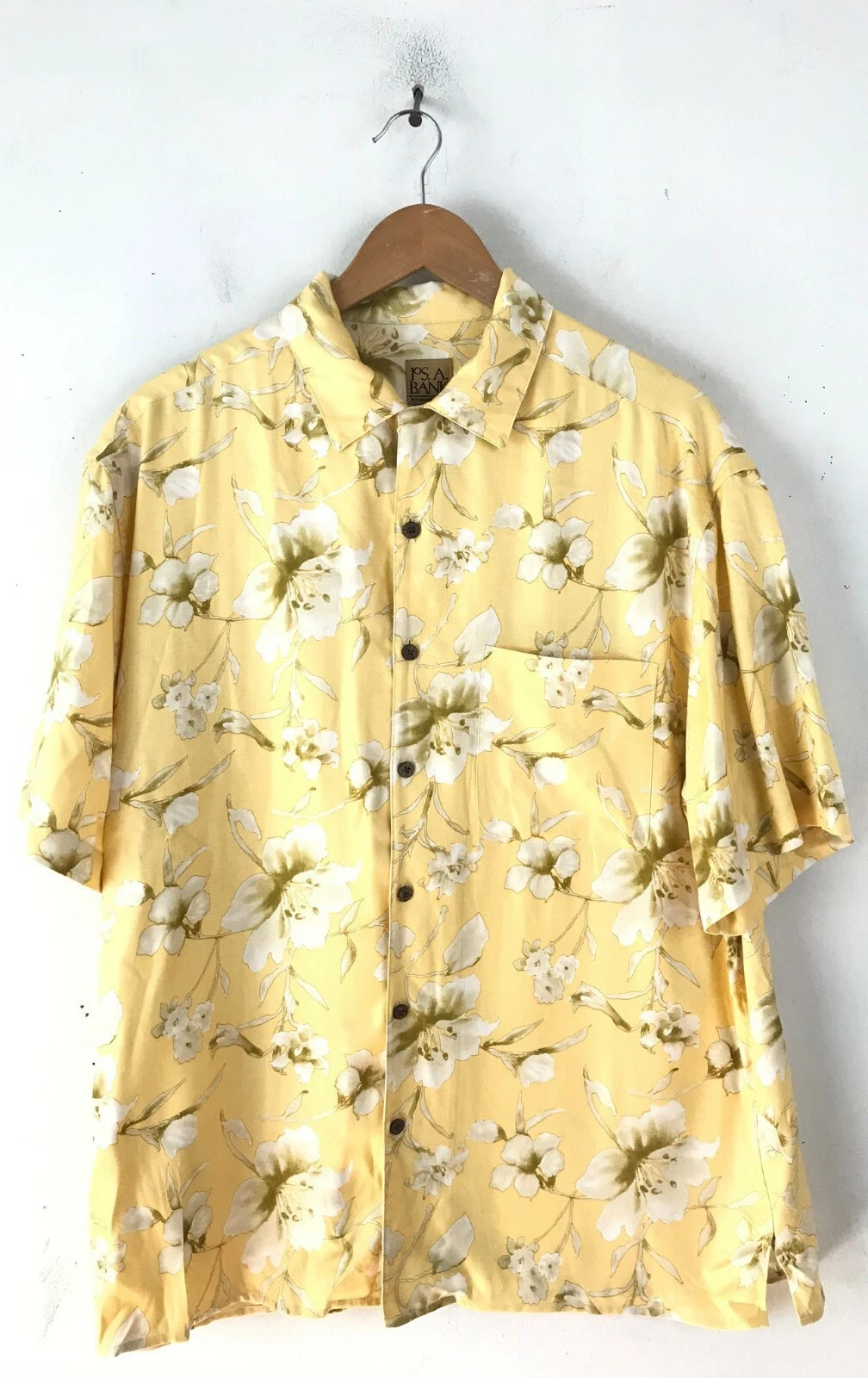 JOS A BANK Mens Size Large Yellow & White Floral Silk Summer Hawaiian Shirt
