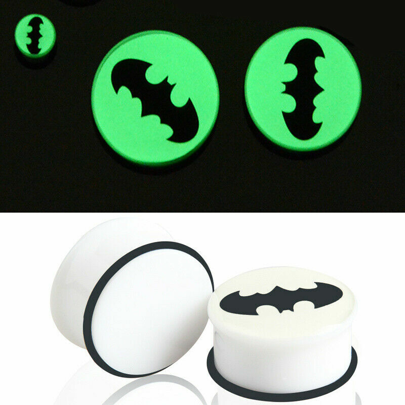 PAIR Ear Plugs 3D SKULLS Glow in the Dark Acrylic Ear Gauges Ear Flesh