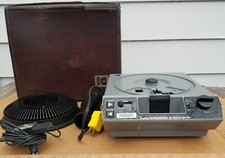 Kodak Slide Projector Ektagraphic III AM Carousel w/ Remote 80-Slide Tray