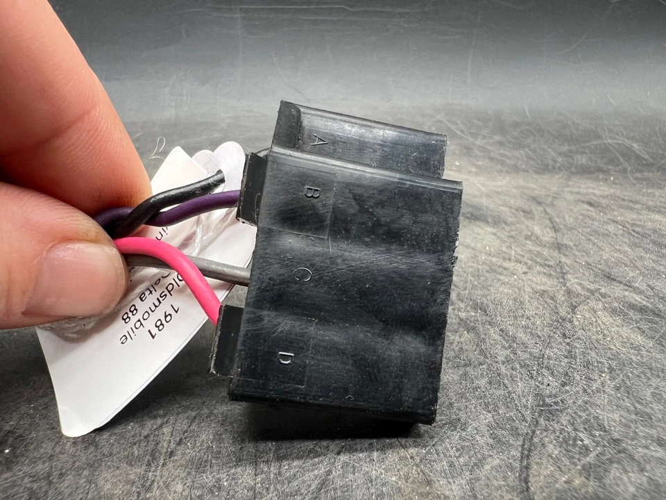 1977-1984 Oldsmobile Delta 88 OEM Windshield Wiper Switch Pigtail Wire Harness - Image 3 of 4