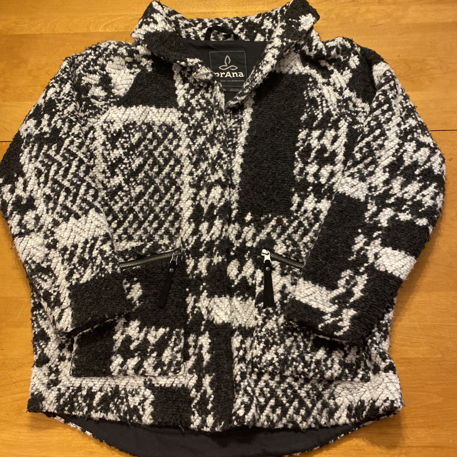 prAna Sakuri Jacket Size Small W23180563 Black And White