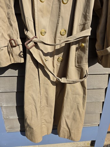 Vintage Burberry's of London Size 42R Khaki Trench Coat - Picture 4 of 15