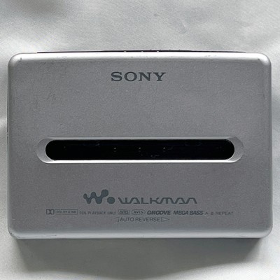 SONY WM-GX688 2001 Silver Recording Walkman Cassette Player From