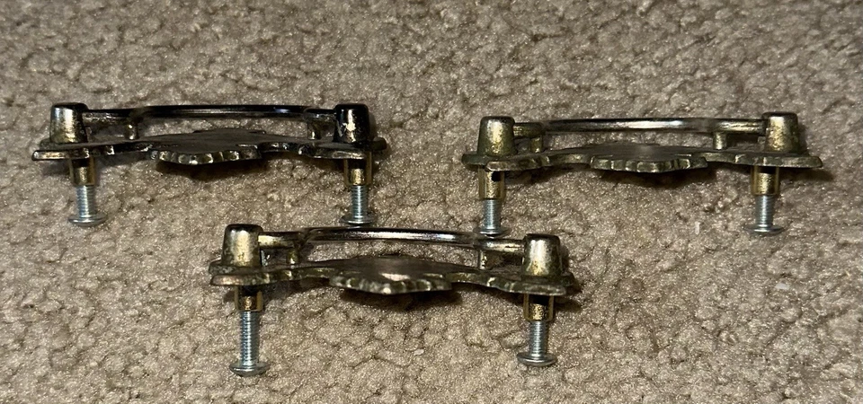 "Винтажная задняя панель ящика в стиле Чиппендейл с надписью ""Крыло летучей мыши""." Лот из 3 - Изображение 2 из 2