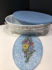 Temp-Tations By Tara Bouquet Blue 14” Casserole Dish W/Carrier Lid Glass Trivet