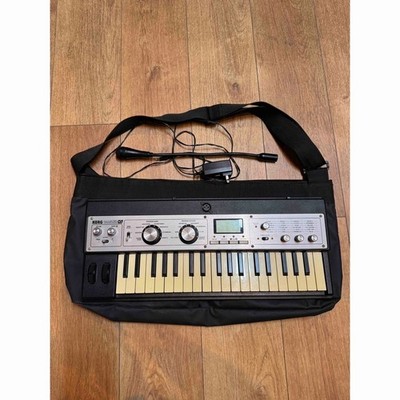 KORG microKORG XL Synthesizer Vocoder 37-Key Keyboard w/ Mic Case AC Adapter
