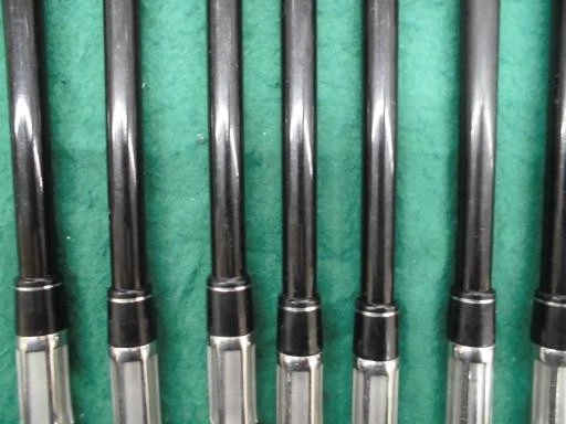 TaylorMade M2 2017 Iron Set 5-9+Pw+Aw TM7-217 Graphite Shaft R Flex 7pcs RH - Image 4 of 4