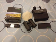 Opticron Discovery WA ED 8x32 Binoculars WITH Accessories