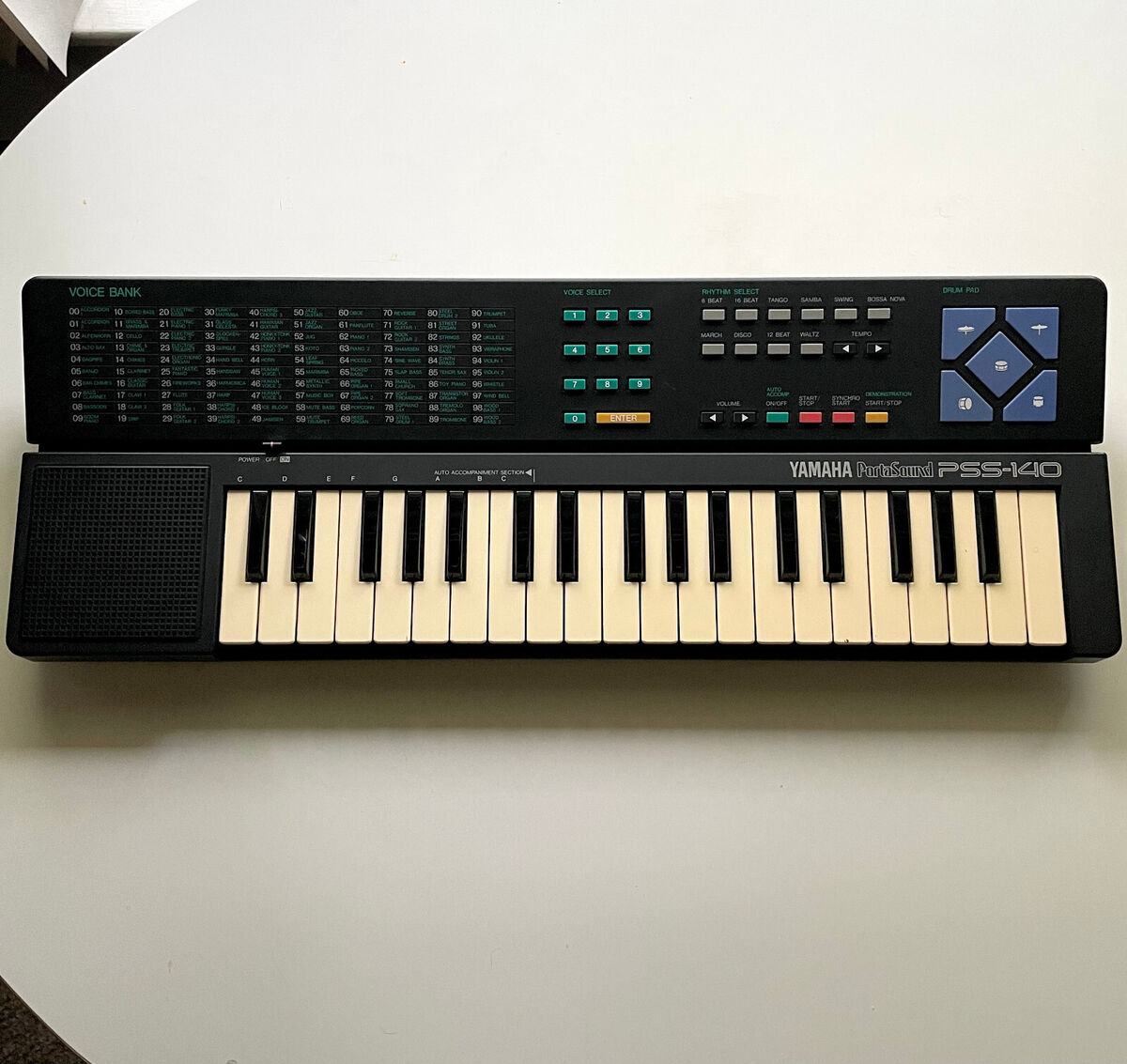 Vtg 80s YAMAHA Portasound PSS-40 SYNTH Sythesizer WORKS Vtg 80s YAMAHA Portasound PSS-40 SYNTH Sythesizer WORKS