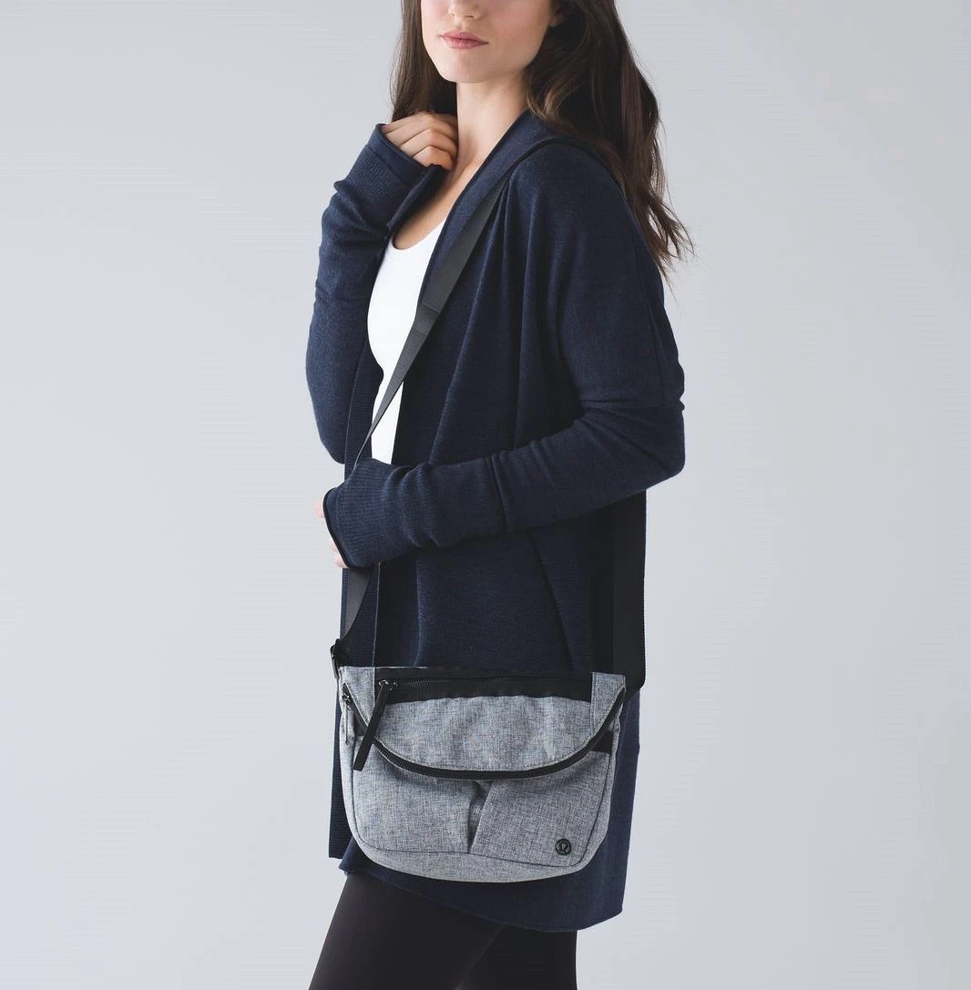 Bolso Lululemon Festival NEGRO Gris II NUEVO CON ETIQUETAS