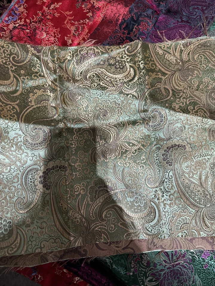 Lot of 8 Vintage Asian Jacquard Satin Floral Fabric Faux Silk Kimono Craft 12x40 - Image 4 of 4