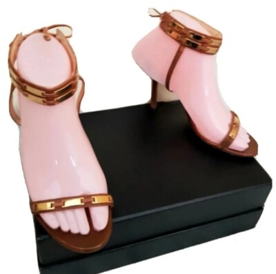 Jimmy Choo authentische Damen-Sandalen mit Knöchelriemen und detailliertem Absatz Gr. Eur36,5 UK 4