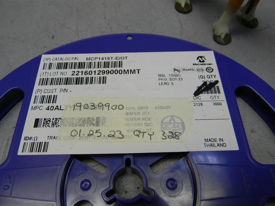 Carrete controlador de puerta Microchip Technology MCP1416T-E/OT de 328 Foto 2 de 4