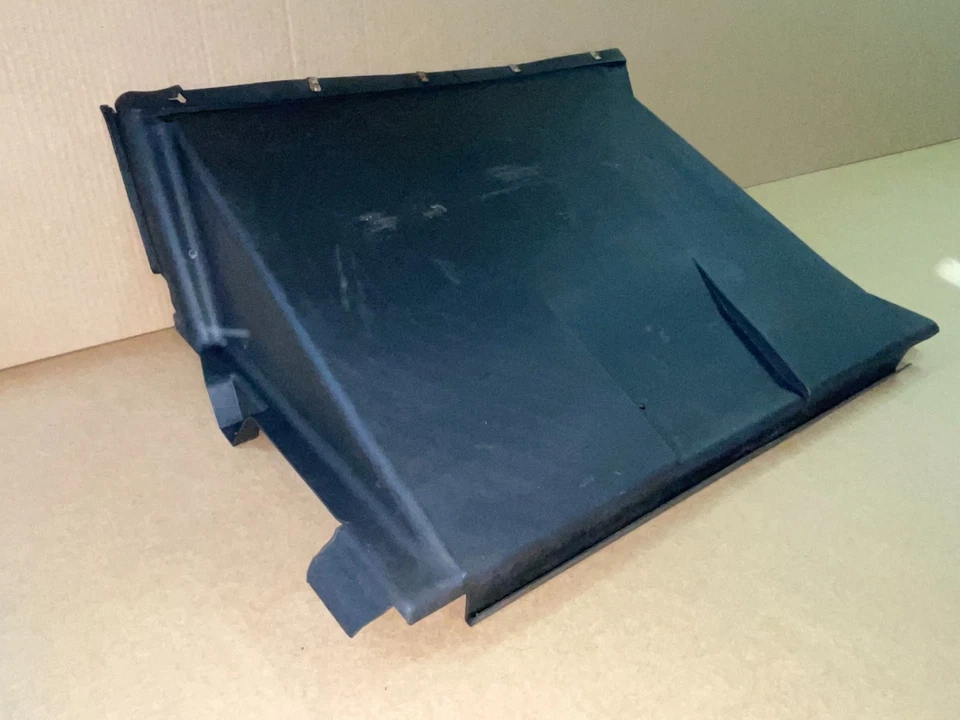 Deflector de presa de aire cubierta delantera del radiador Corvette C5 GM 97 98 99 00 01 02 03 04 Foto 2 de 4