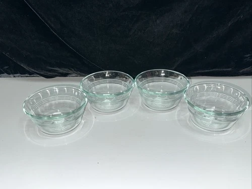 LOT of 4-Pyrex #463A Clear Glass Custard Cup Scalloped Rim 175ml Bowls