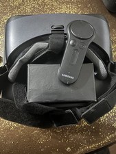 Samsung Gear VR with Controller Black Plastic Smartphone VR Headset