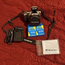 Olympus Camedia C-3020 2.5x Digital Zoom 3.2MP Digital Camera Silver Tested.