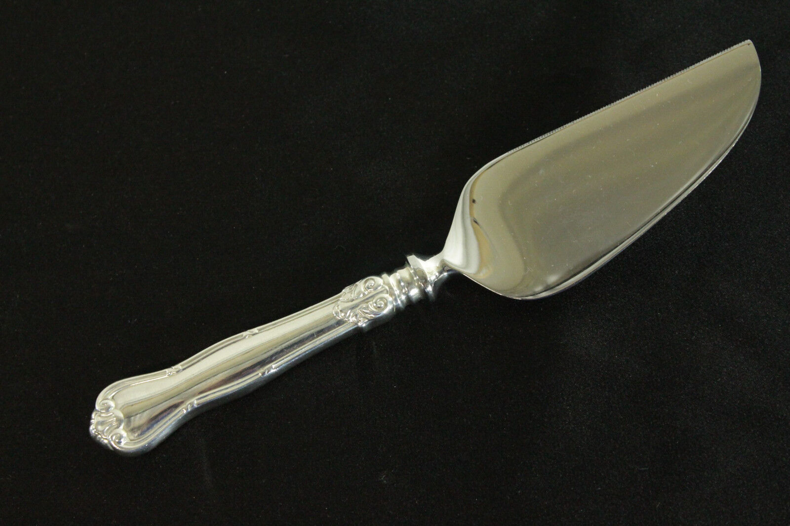 Tiffany & Co. Sterling Silver 7" Cheese Server Provence Pattern 1961 Anka Estate