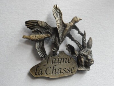 RARE PIN'S CHASSE Sanglier La bête rousse Signé RD Angers Fort relief