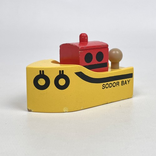 VTG Thomas Wooden Railway Yellow & Red SODOR BAY TUGBOAT TUG BOAT - Picture 3 of 7