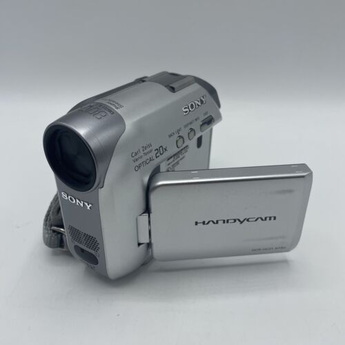 Sony Handycam DCR-HC21 NTSC Mini DV Camcorder - PARTS ONLY - PLEASE READ Remote - Picture 4 of 9
